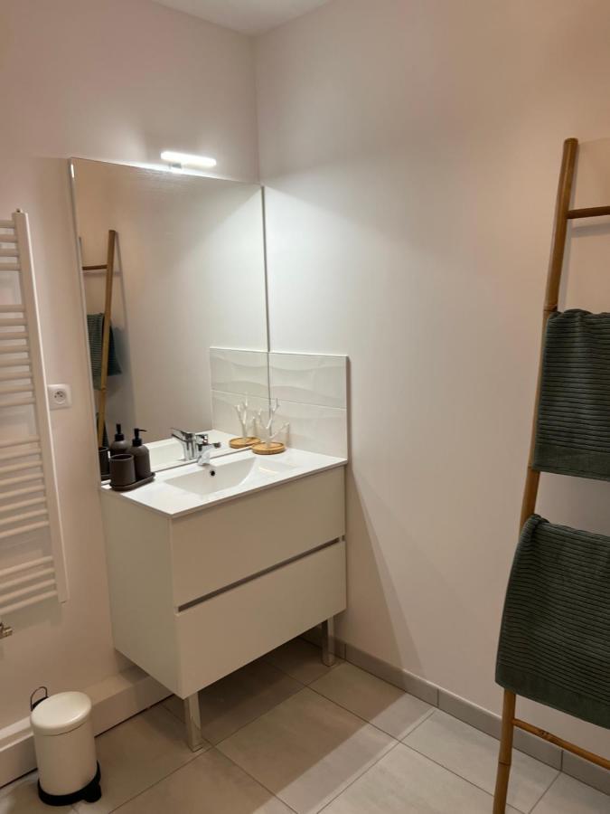 Ellaia Apartment